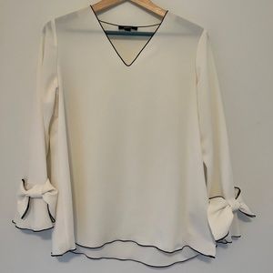 Alfani Women’s White Blouse with Bows on Sleeves Women’s Small